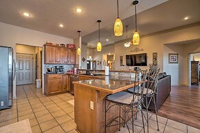 Branson Group Getaway: 2 Mi to Silver Dollar City!