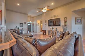 Branson Group Getaway: 2 Mi to Silver Dollar City!