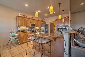 Branson Group Getaway: 2 Mi to Silver Dollar City!