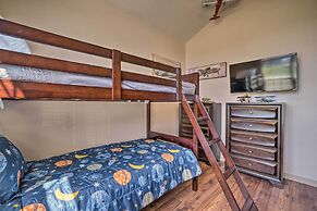 Branson Group Getaway: 2 Mi to Silver Dollar City!