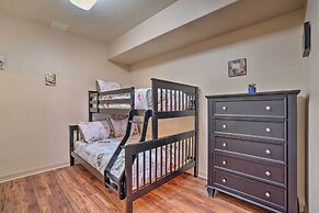 Branson Group Getaway: 2 Mi to Silver Dollar City!