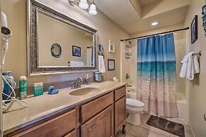 Branson Group Getaway: 2 Mi to Silver Dollar City!