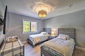 Charming Saratoga Lake Retreat w/ Dock Access