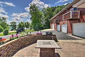 Spacious Frazee Home w/ Direct Lake Access!