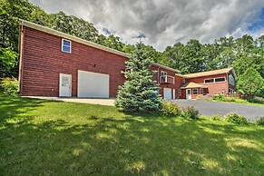 Spacious Frazee Home w/ Direct Lake Access!