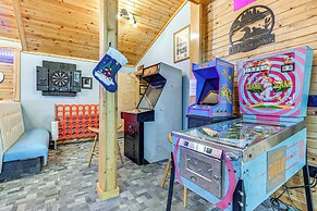 Massive Hatfield 'loon Lodge' w/ Roller Rink