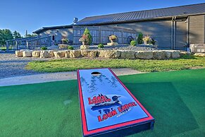 Massive Hatfield 'loon Lodge' w/ Roller Rink
