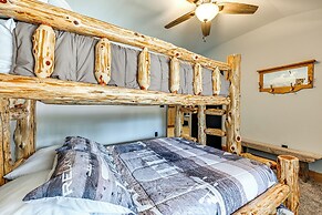 Massive Hatfield 'loon Lodge' w/ Roller Rink