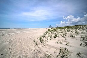 Beautiful Brigantine Condo w/ Patio & Beach Access