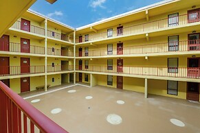 Beautiful Brigantine Condo w/ Patio & Beach Access