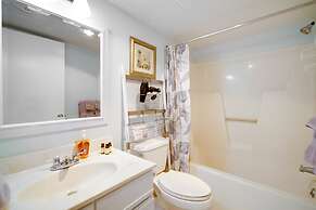 Beautiful Brigantine Condo w/ Patio & Beach Access