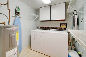 Beautiful Brigantine Condo w/ Patio & Beach Access