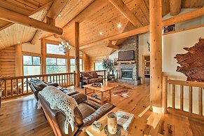 Walk to Table Rock Lake: Spacious Home w/ Deck!