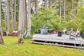 Anderson Island Home w/ Hot Tub, Near Beaches