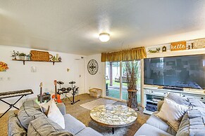 Anderson Island Home w/ Hot Tub, Near Beaches