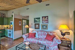 Quaint Countryside Casita: 45 Mi to Ft. Worth