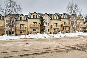 Cozy Eden Condo w/ Mtn Views in Wolf Creek Resort!