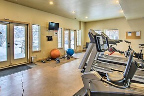 Cozy Eden Condo w/ Mtn Views in Wolf Creek Resort!