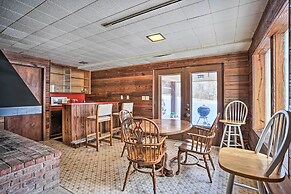 15 Mi to Downtown Minneapolis: Retreat on 5 Acres