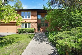 15 Mi to Downtown Minneapolis: Retreat on 5 Acres