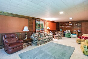 15 Mi to Downtown Minneapolis: Retreat on 5 Acres