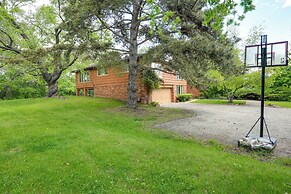 15 Mi to Downtown Minneapolis: Retreat on 5 Acres