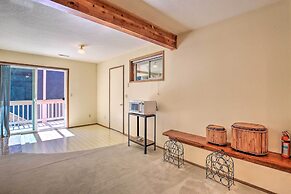 Spacious Kalama Studio w/ Riverfront Deck!