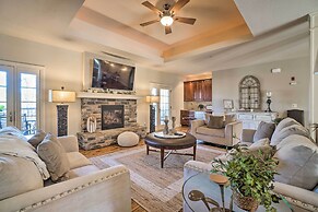 Stunning Branson Villa w/ On-site Golf Access