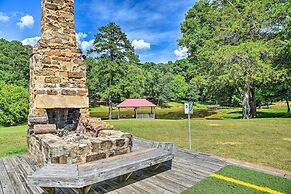 Guntersville Cabin Nestled in Kudzu Cove Resort