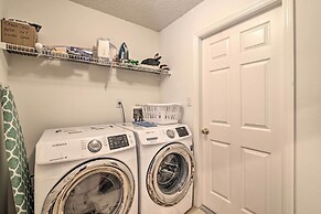 12 Miles to Disney: Clermont Villa w/ Heated Pool