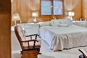 Hike, Fish & Boat: Waterfront Home in Brainerd!