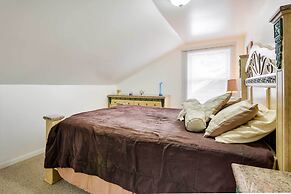 Historic Carriage House < 20 Mi Elk Mtn: Hike, Ski