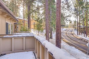 1 Mi to Beach: Incline Village Condo w/ Deck!