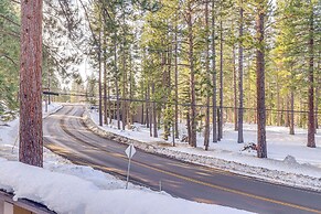 1 Mi to Beach: Incline Village Condo w/ Deck!