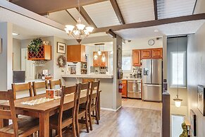 1 Mi to Beach: Incline Village Condo w/ Deck!