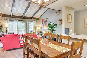 1 Mi to Beach: Incline Village Condo w/ Deck!