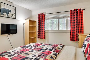 1 Mi to Beach: Incline Village Condo w/ Deck!