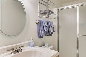 1 Mi to Beach: Incline Village Condo w/ Deck!