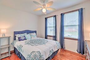 Jacksonville Retreat w/ Pool & Yard - 3 Mi to Zoo!