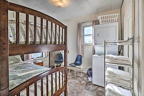 Pet-friendly Downtown Hettinger Apt w/ Yard!