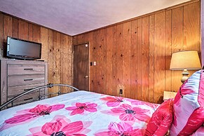 7 Miles to State Park: Poconos Getaway w/ Deck!