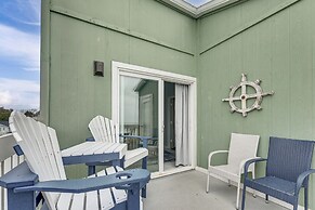 Walk to Beach: Sunny Seaside Condo w/ View!