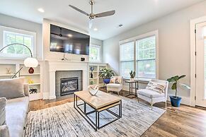 Modern Charlotte Home ~ 4 Mi to Downtown!