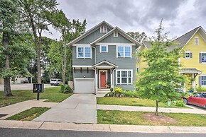 Modern Charlotte Home ~ 4 Mi to Downtown!