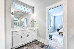 Modern Charlotte Home ~ 4 Mi to Downtown!