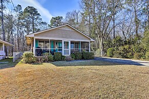 Lake Waccamaw Home w/ Fenced Yard & Shared Pier!