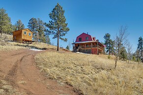 Lake George Cabin w/ Deck & Mountain Views!