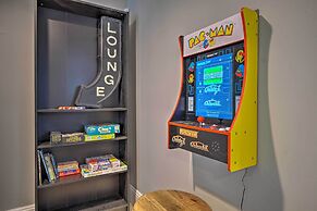 Charming Apt W/patio: Walk to Downtown Albany