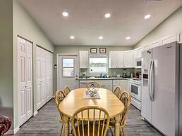 Family-friendly Home, Walk to Steinhatchee River!
