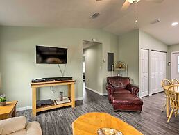 Family-friendly Home, Walk to Steinhatchee River!